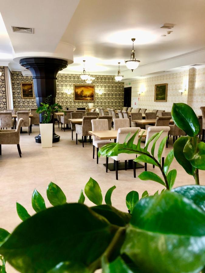 Hotel Victoria Bolszewo Exteriör bild